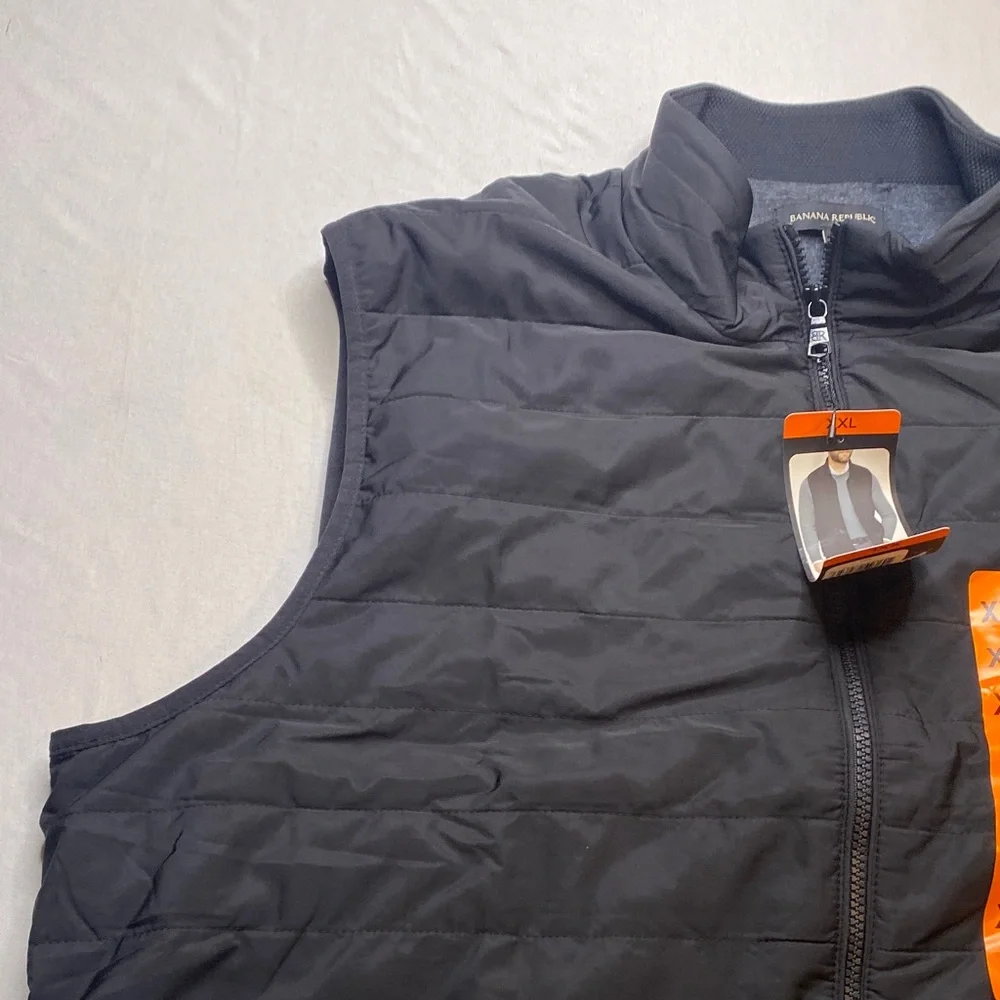 Banana Republic Men's‎ Black Quilted Vest